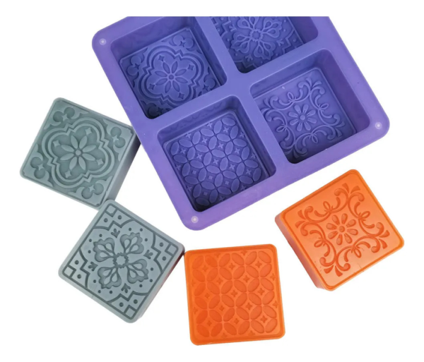 Molde Silicone Sabonete 4 Cavidades Quadrado Arabesco Violeta — imagem 5